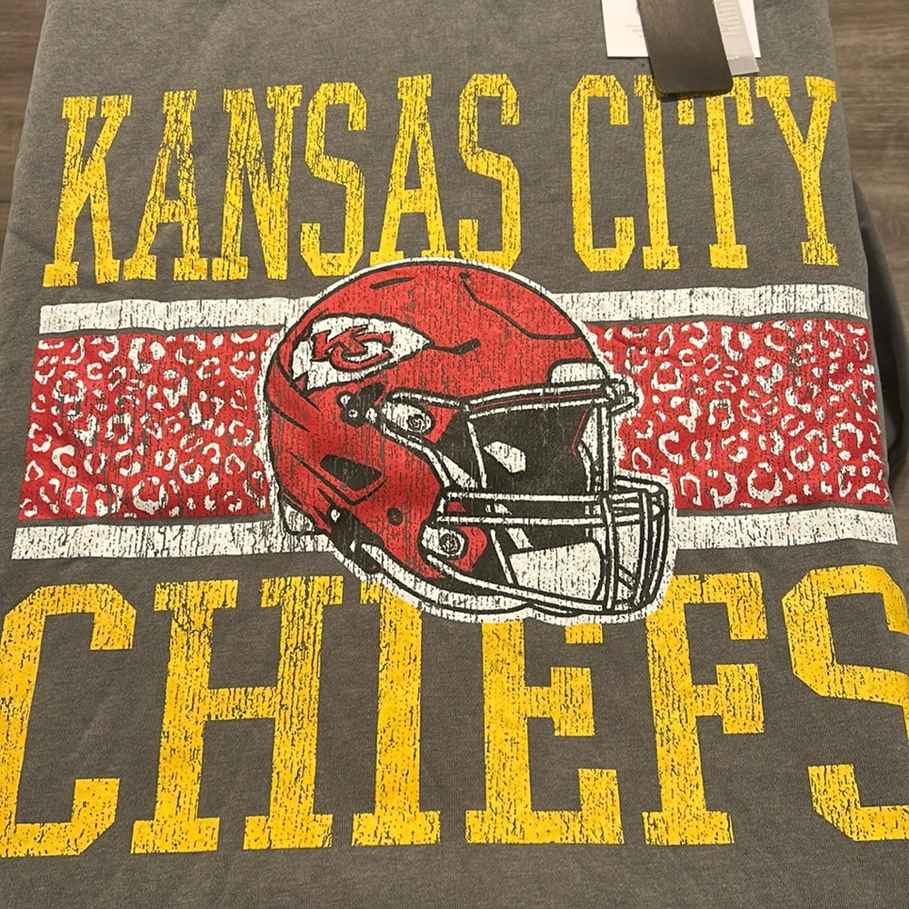 NFL Kansas City Chiefs Gameday Couture Gray Vintage Wash Oversize XXL